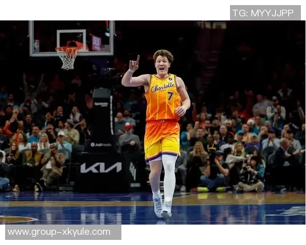 克尼佩尔费尔斯双双砍下24分科比桑德斯贡献17分弗拉格也有15分表现出色