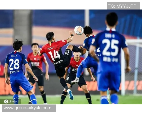 瀚森上半场遇挑战下半场展现冷静自信的适应之路